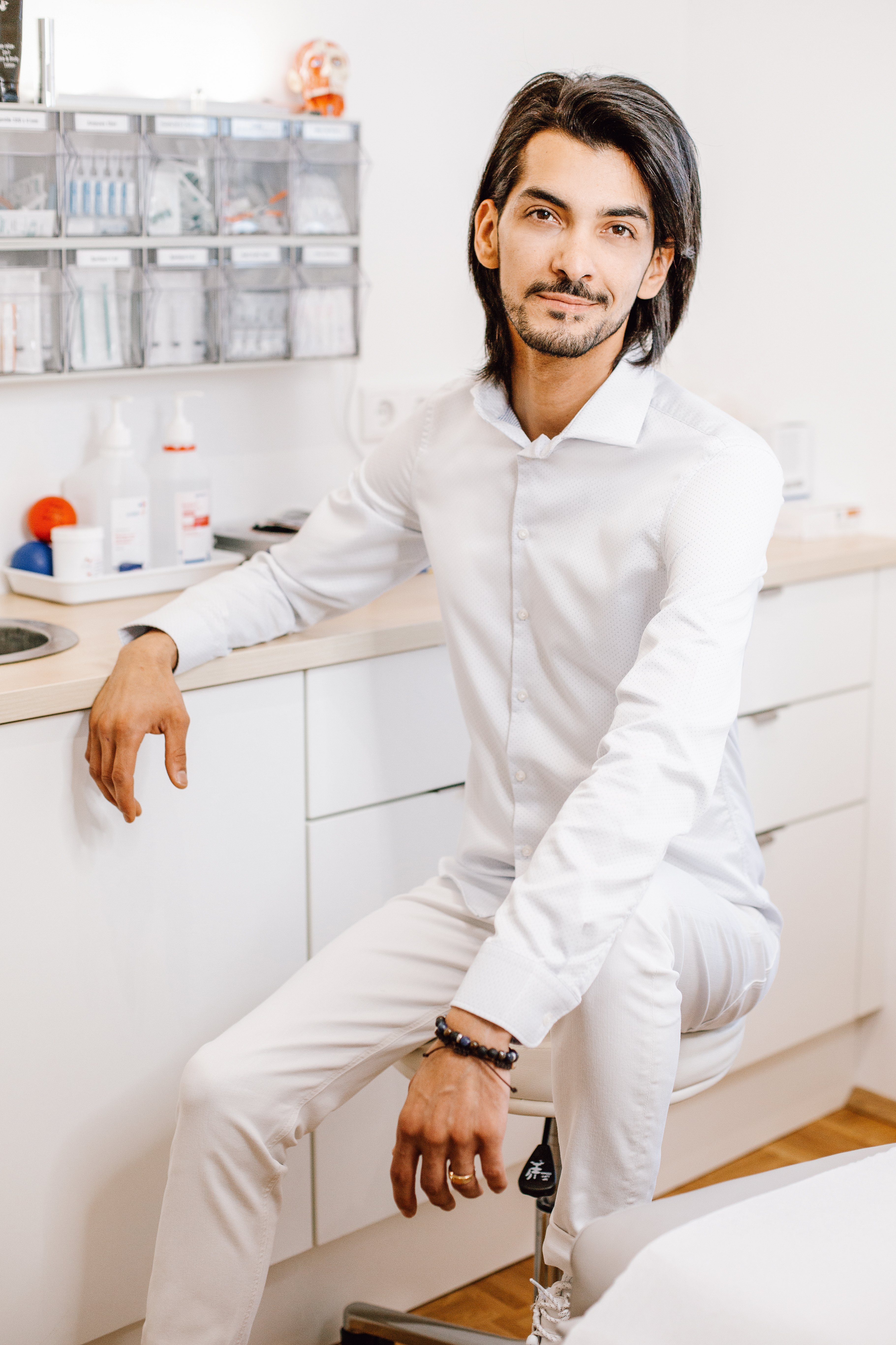 Dr./Univ. (Constantine) Alias Djermane